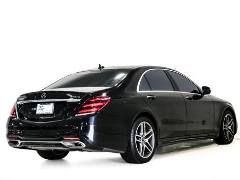 Used 2018 Mercedes-Benz S 560 4MATIC Sedan image 7