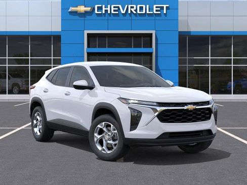 New 2026 Chevrolet Trax LS w/ LS Convenience Package image 7