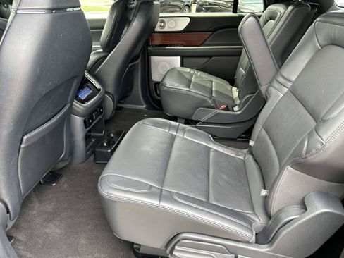 Certified 2023 Lincoln Navigator L Reserve AWD/4WD image 17