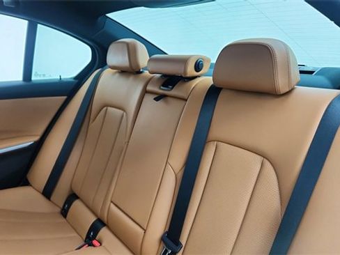 Used 2025 BMW 330i xDrive Sedan image 29