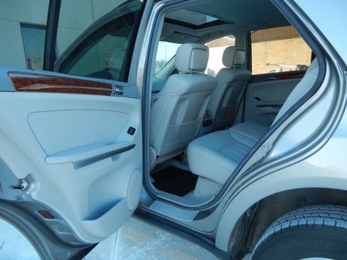 Used 2006 Mercedes-Benz ML 350 ML 350 AWD 4MATIC 4dr SUV image 28