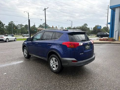 Used 2014 Toyota RAV4 LE FWD image 7