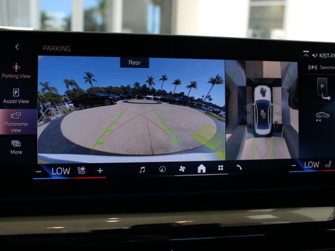 Used 2026 BMW 530i w/ Premium Package RWD image 20