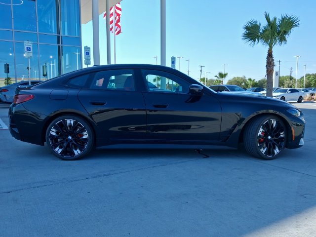 New 2026 BMW M440i w/ Premium Package RWD image 8