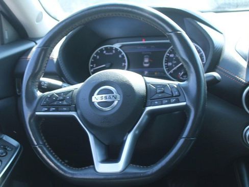 Used 2021 Nissan Sentra SR w/ SR Premium Package image 15