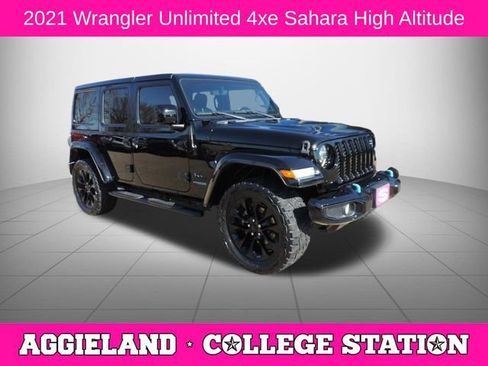 Used 2021 Jeep Wrangler Unlimited Sahara image 1