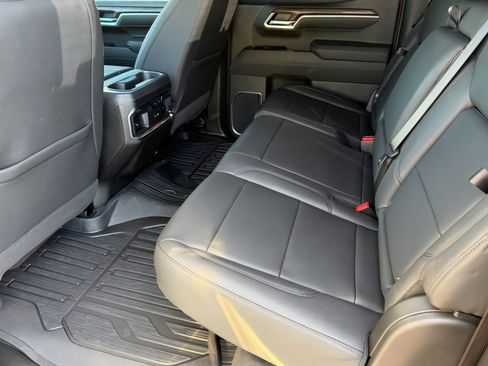 Used 2026 GMC Sierra 1500 SLT w/ SLT Premium Package image 25