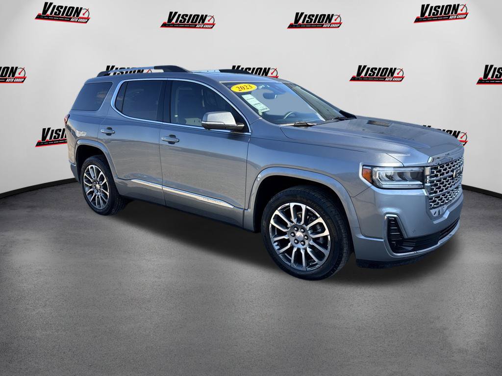 Used 2023 GMC Acadia Denali w/ Denali Ultimate Package AWD/4WD image 7