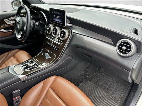 Certified 2019 Mercedes-Benz GLC 300 image 29