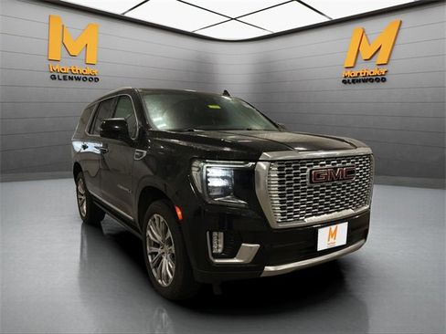 Used 2024 GMC Yukon Denali image 3