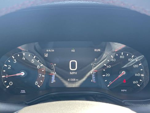 Used 2025 Jeep Compass Trailhawk AWD/4WD image 18