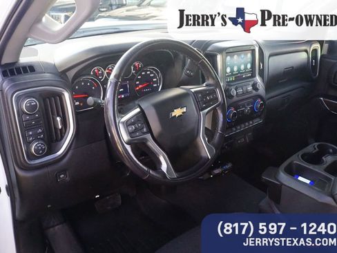 Used 2022 Chevrolet Silverado 3500 LT w/ Convenience Package image 17