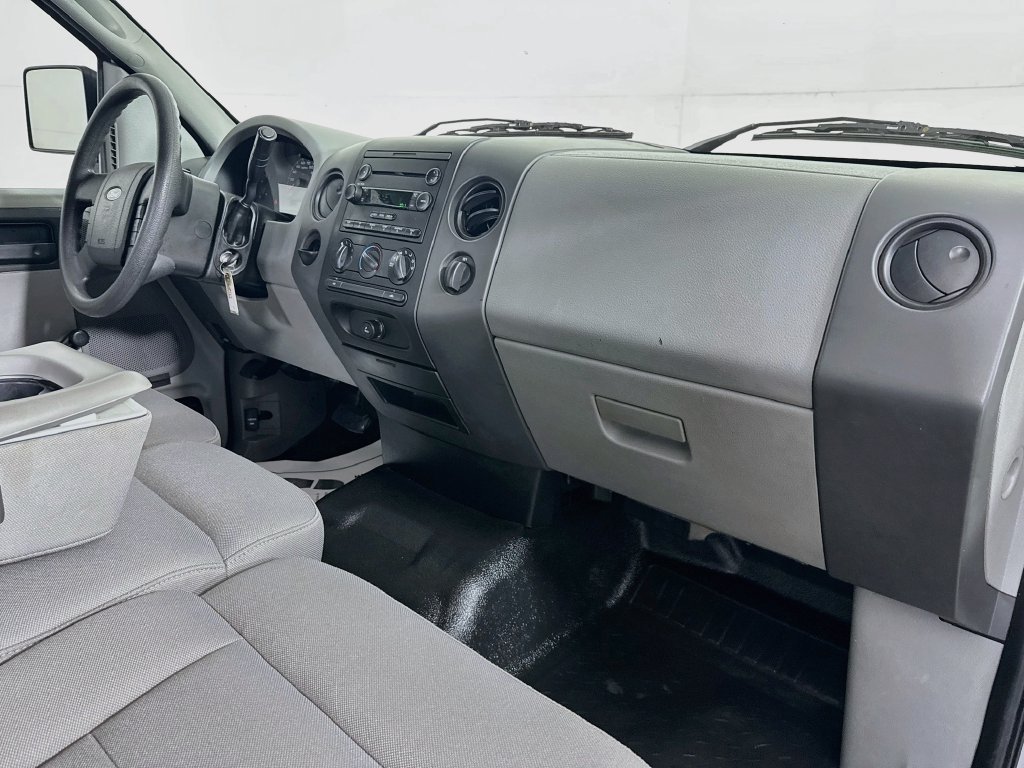 Used 2004 Ford F150 XLT RWD image 30