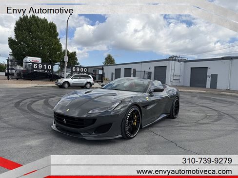 Used 2020 Ferrari Portofino image 9
