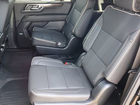 New 2025 GMC Yukon XL Elevation image 20