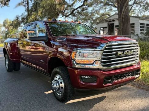 Used 2023 RAM 3500 Limited AWD/4WD image 4