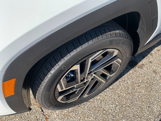 New 2026 Hyundai Tucson Limited AWD/4WD image 10
