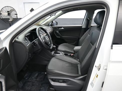 Used 2019 Volkswagen Tiguan SEL image 12