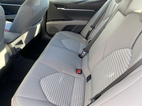 Used 2024 Toyota Camry SE image 23