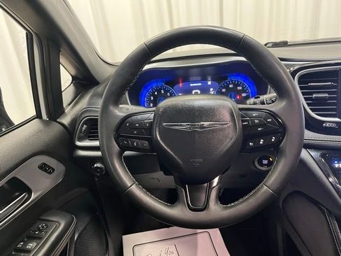 Used 2025 Chrysler Pacifica Limited w/ Trailer Tow Group image 20