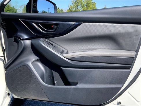 Used 2022 Subaru Crosstrek 2.5i Sport w/ Moonroof Package AWD/4WD image 26