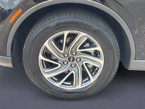Used 2023 Lincoln Aviator AWD w/ Elements Package image 9