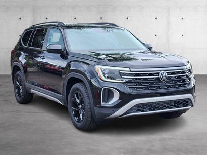 New 2025 Volkswagen Atlas Peak Edition SE