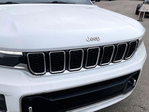 Used 2023 Jeep Grand Cherokee L Overland w/ Luxury Tech Group IV AWD/4WD image 30