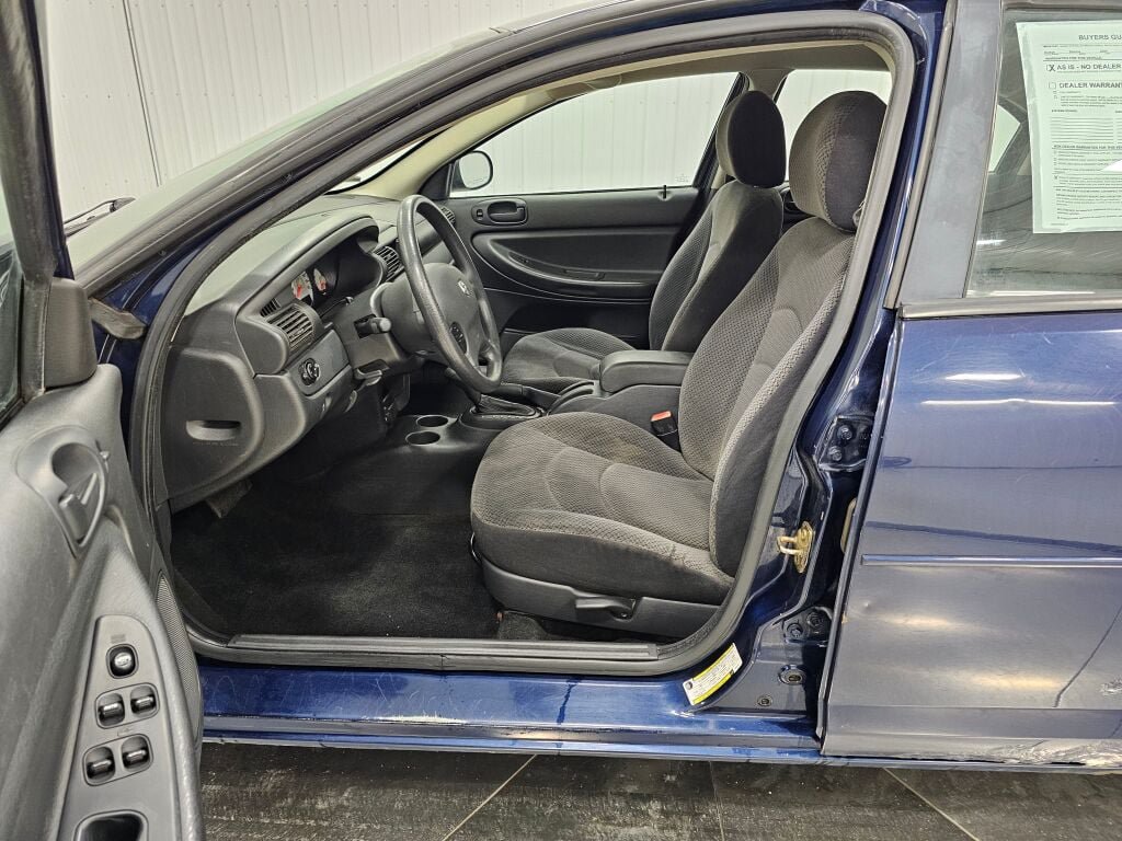 Used 2006 Dodge Stratus SXT FWD image 11