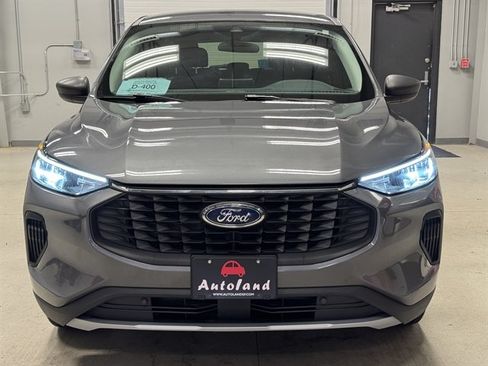 Used 2024 Ford Escape Active AWD/4WD image 2