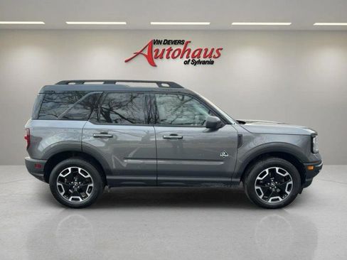 Used 2022 Ford Bronco Sport Outer Banks w/ Tech Package AWD/4WD image 9
