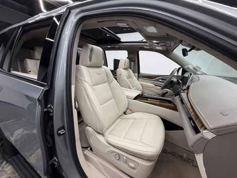 Used 2024 Cadillac Escalade Sport Platinum image 23