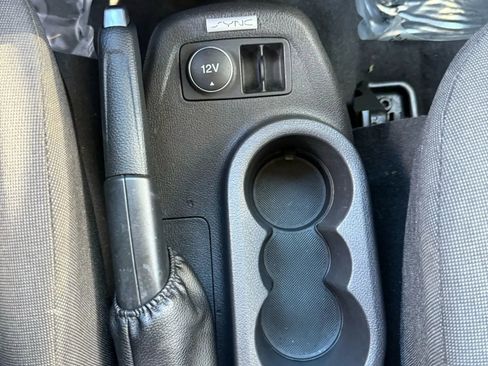 Used 2018 Ford Transit Connect XLT image 31