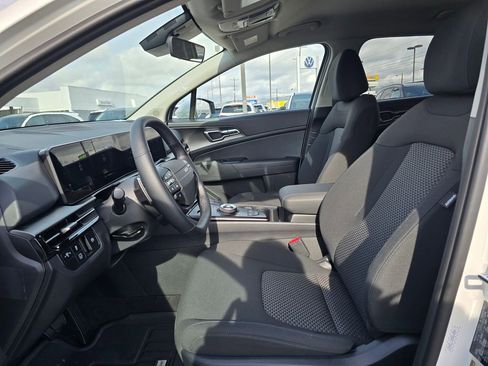 New 2026 Kia Sportage S image 23