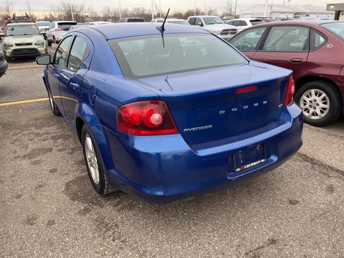 Used 2013 Dodge Avenger SXT image 10