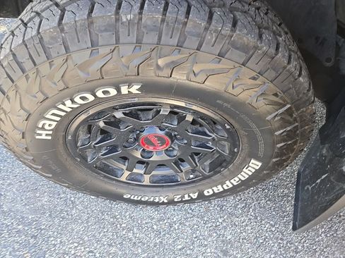 Certified 2022 Toyota Tacoma TRD Pro AWD/4WD image 17