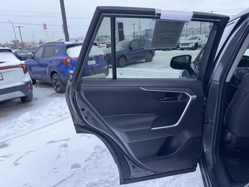 Used 2023 Toyota RAV4 LE image 28