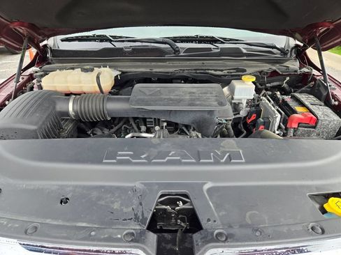 Used 2019 RAM 1500 Laramie AWD/4WD image 29