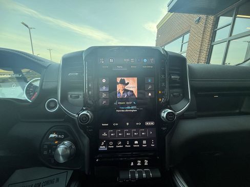 Used 2026 RAM 1500 Laramie AWD/4WD image 4