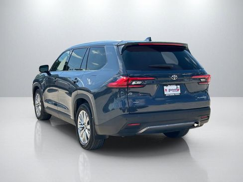 Certified 2024 Toyota Grand Highlander AWD image 7