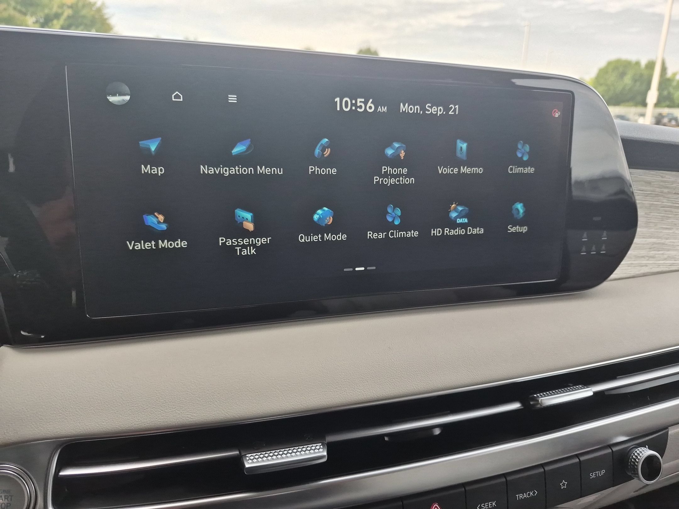 Used 2023 Hyundai Palisade Calligraphy w/ Cargo Package AWD/4WD image 17