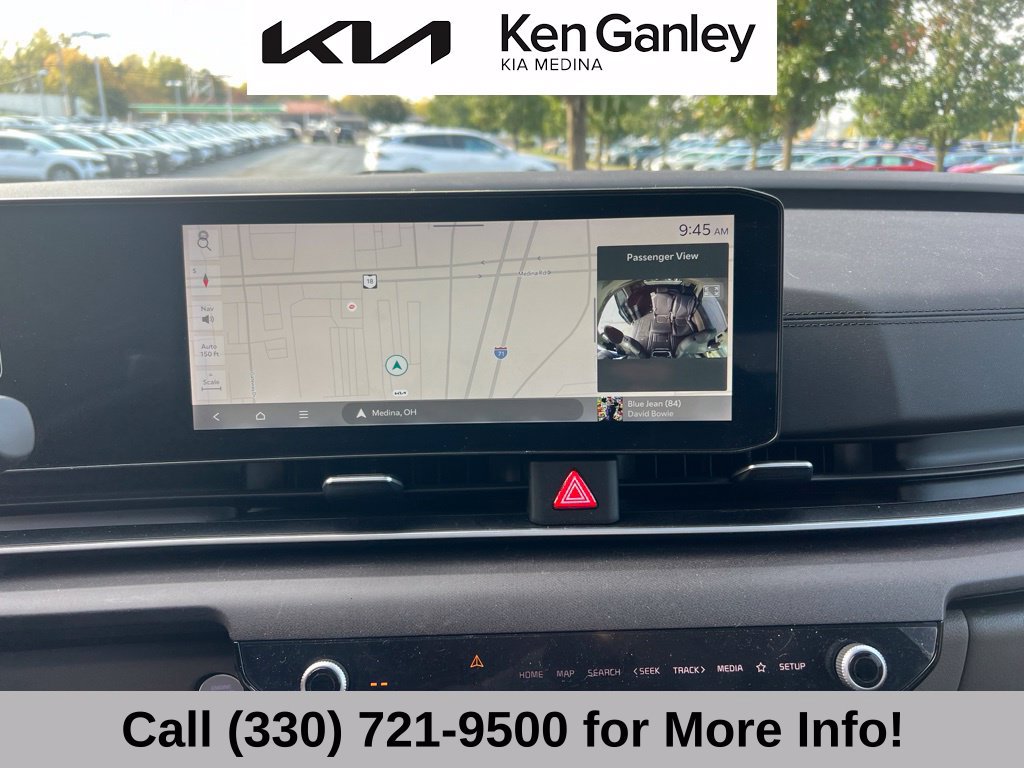 Used 2025 Kia Carnival SX FWD image 13