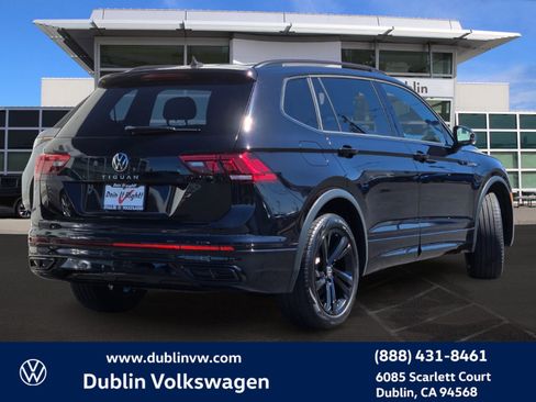 Certified 2023 Volkswagen Tiguan SE R-Line FWD image 4