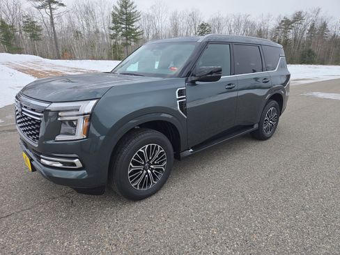 New 2026 Nissan Armada SL image 1