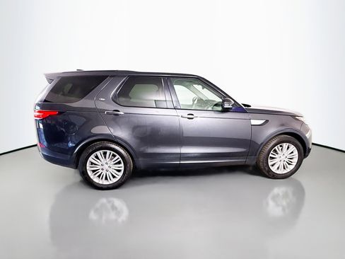 Used 2017 Land Rover Discovery HSE Luxury image 11