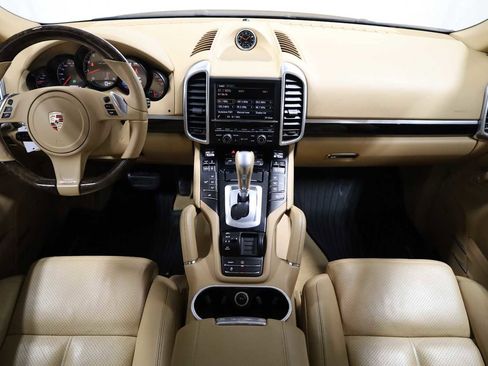 Used 2014 Porsche Cayenne AWD/4WD image 26