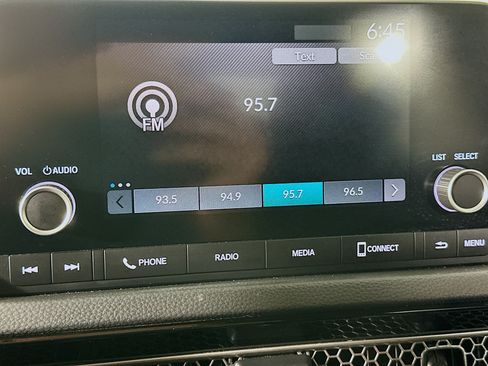 Used 2023 Honda Civic Sport image 19
