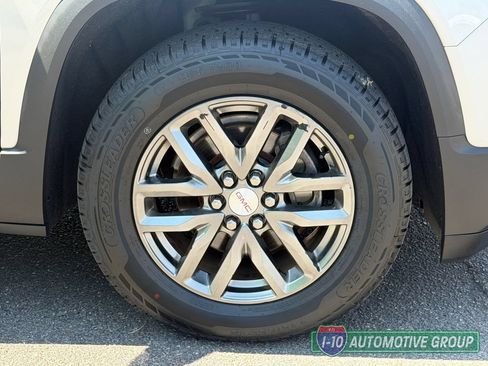 Used 2017 GMC Acadia SLT FWD image 12
