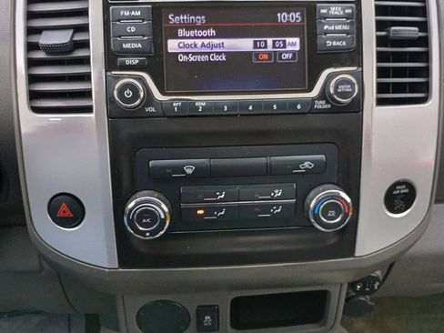 Used 2017 Nissan Frontier S image 11