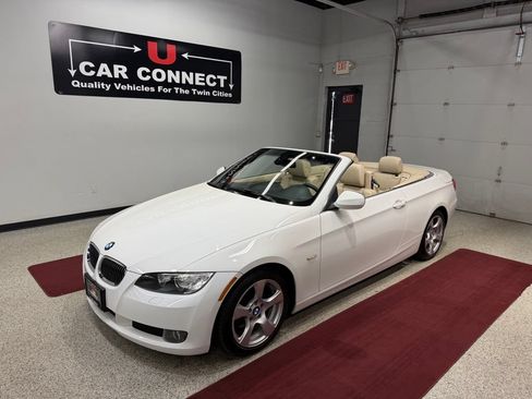 Used 2010 BMW 328i Convertible RWD image 3
